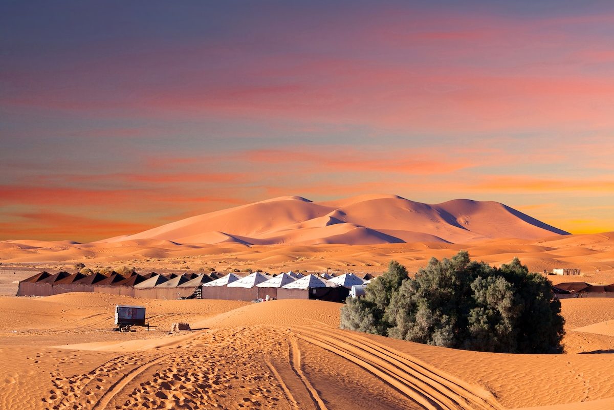Camping de Luxe à Merzouga : Les Meilleurs Bivouacs Haut de Gamme