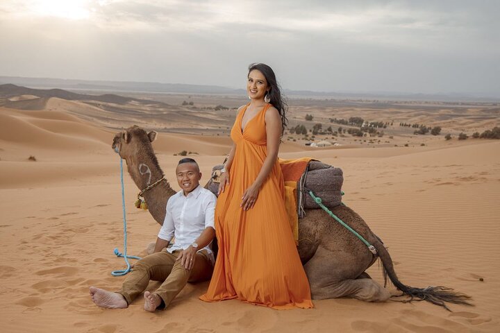 Balade en Chameau à Merzouga : Guide Complet des Treks à Dos de Dromadaire