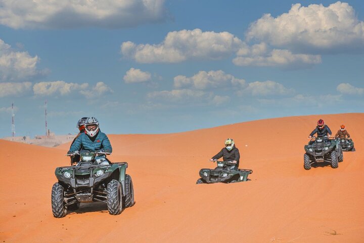 Buggy à Merzouga : Circuits Quad et Buggy dans les Dunes d'Erg Chebbi